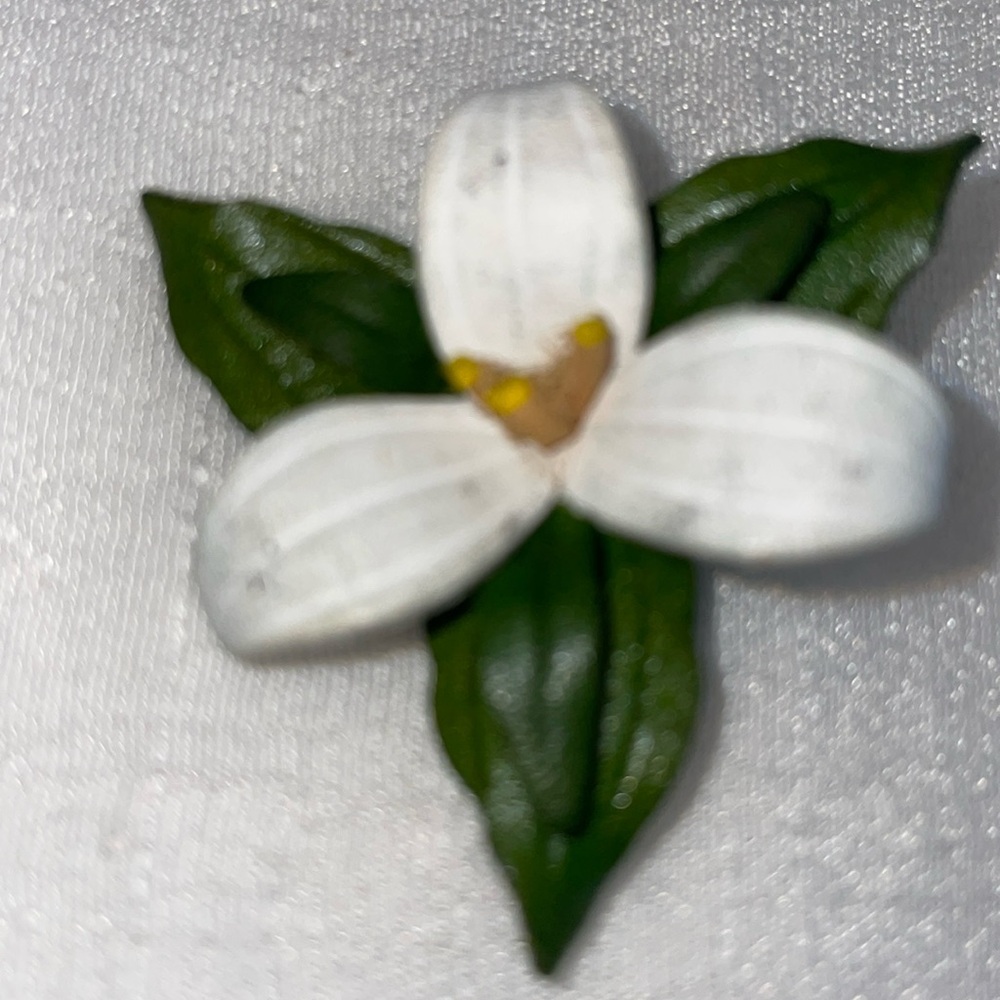 Vintage Silvertone paper hand painted the petal white green dogwood bloom brooch